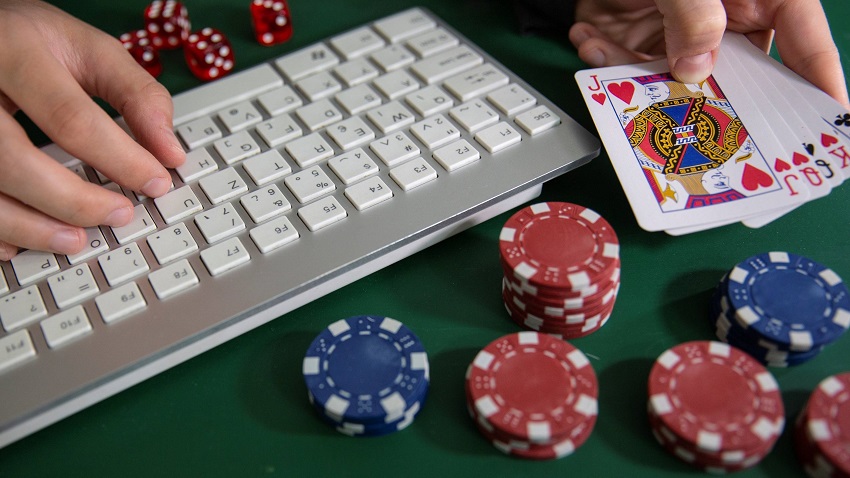 The Popular and Different Types of Online Gambling Games